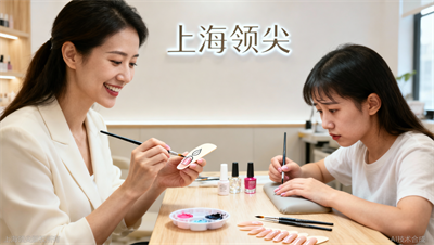 美甲手绘技巧：新手能快速掌握的简单技巧